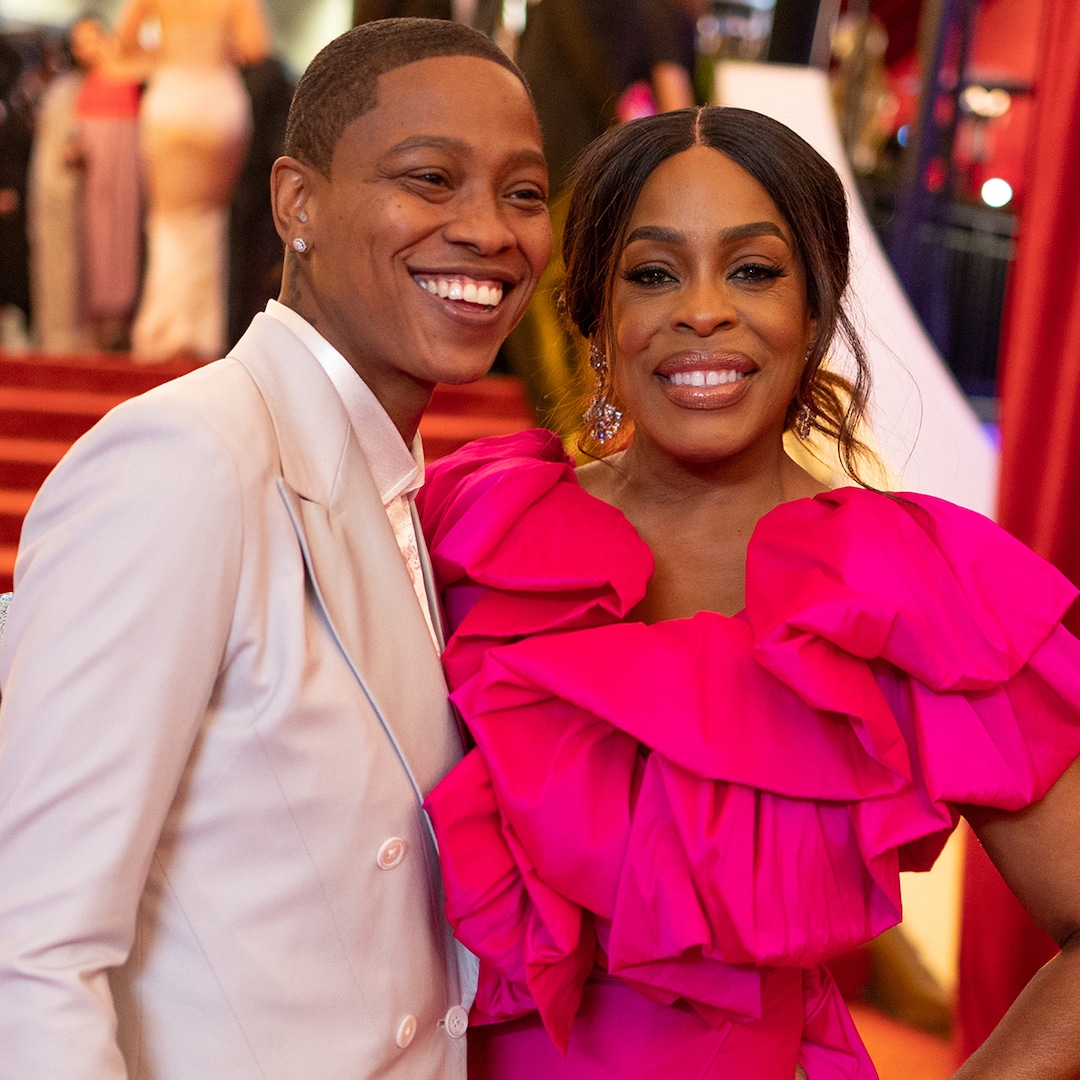 Watch Niecy Nash Adorably Gush Over Wife Jessica Betts